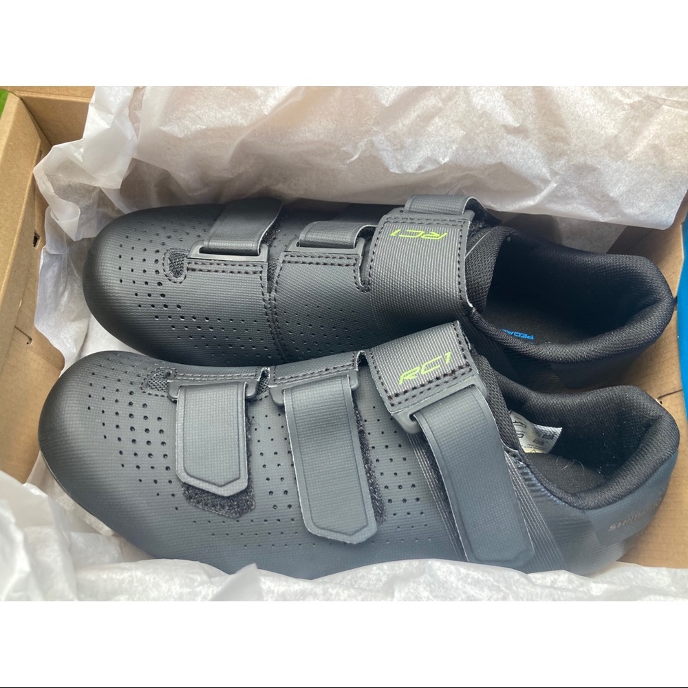 Shimano RC100 cycling / spin shoes — Unisex / Men / Women — Brand new, unworn.